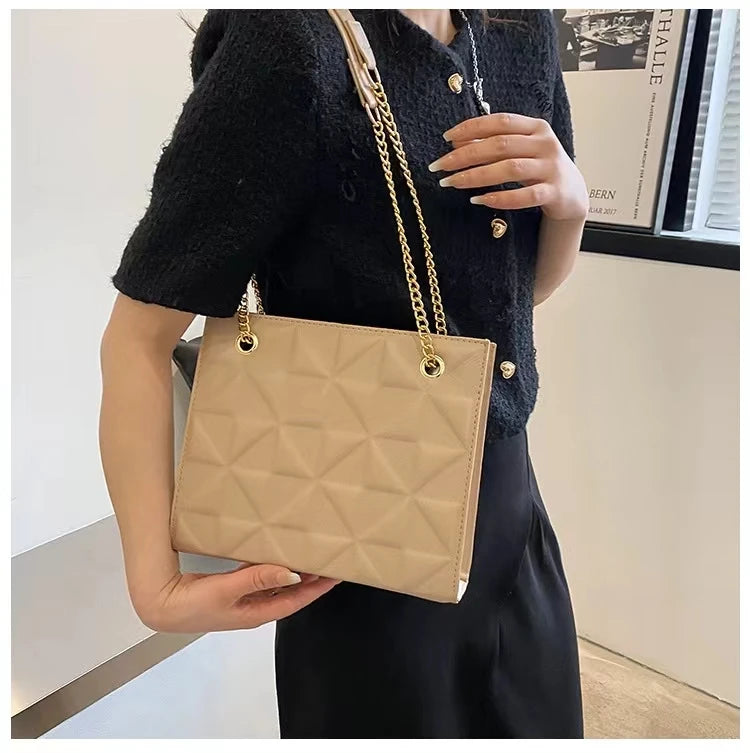 Chain bag 2024 new fashion casual women's bag Western style one-shoulder messenger girls students female underarm bag-2