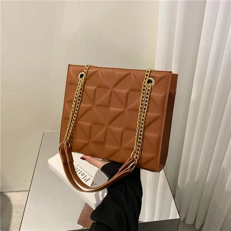 Chain bag 2024 new fashion casual women's bag Western style one-shoulder messenger girls students female underarm bag-11