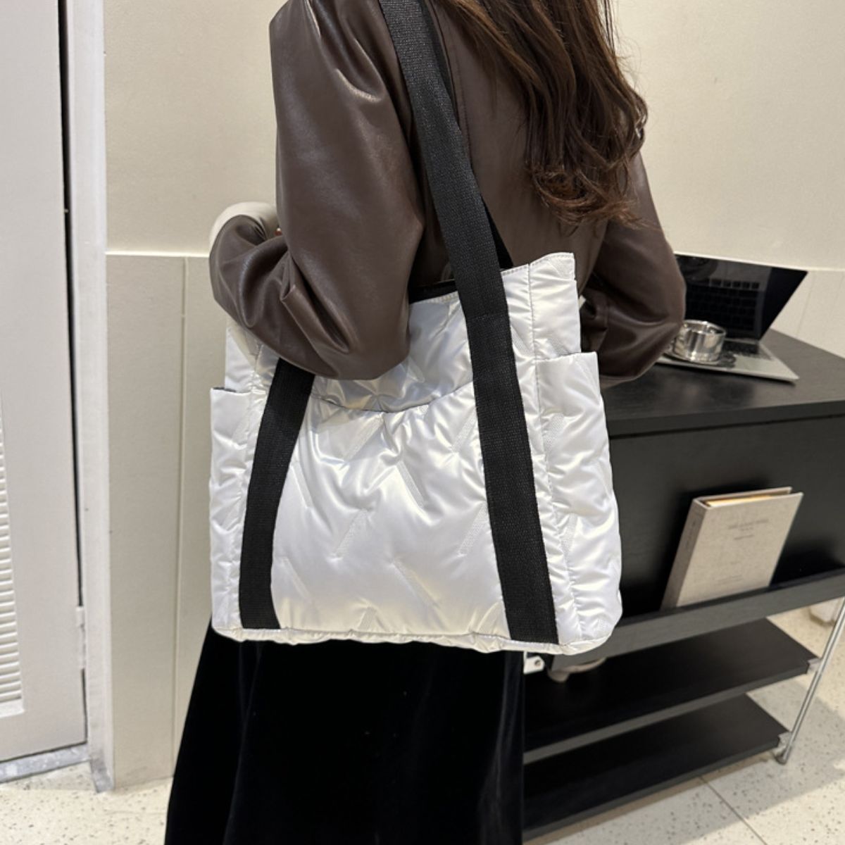 Polyester Tote Bag with Zipper Trendsi